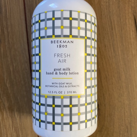 Beekman Fresh Air Lotion - Picture 2 of 4